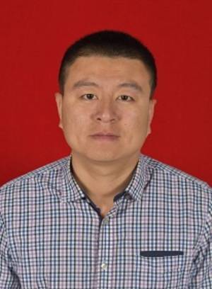 杨甲冬